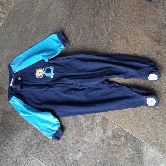 Sleepers - Picture 2 of 3